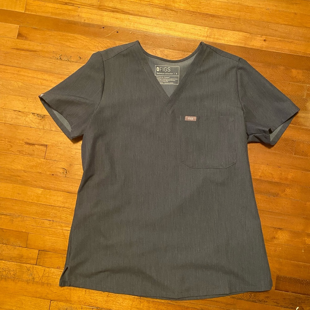 Figs Catarina scrub top